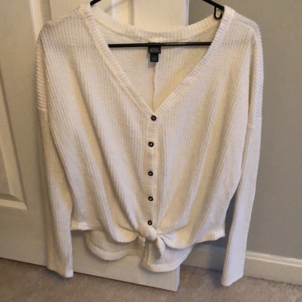 Wild Fable front tie waffle knit shirt